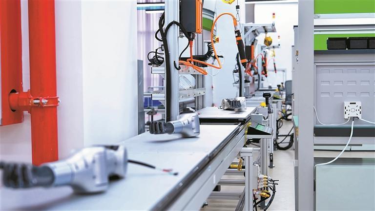 Humanoid robot assembly machine.jpeg Humanoid robot assembly machine.jpeg