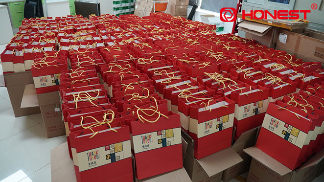 Mooncake Gift Box.JPG